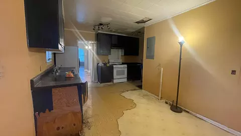 Entry Way - 1731 Oak Dr, Augusta, GA 30904 photo 6 of 9
