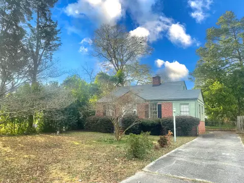 Exterior - 1731 Oak Dr, Augusta, GA 30904 photo 4 of 10