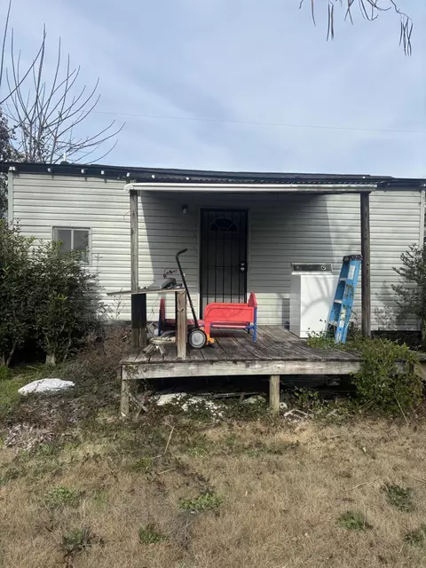 Exterior - 1932 Fenwick St, Augusta, GA 30904 photo 2 of 3