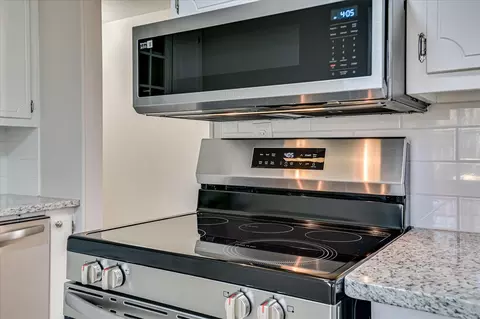 Kitchen - 919 Ridge Ave, Thomson, GA 30824 photo 3 of 5