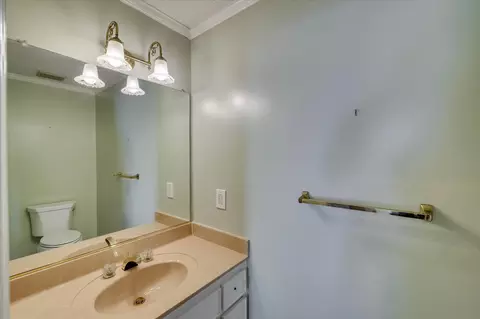 Bath - 709 Whittingtons Rdg, Evans, GA 30809 photo 3 of 5