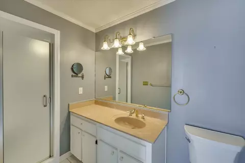 Bath - 709 Whittingtons Rdg, Evans, GA 30809 photo 2 of 5