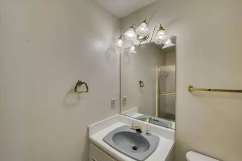 Bath - 709 Whittingtons Rdg, Evans, GA 30809 photo 5 of 5