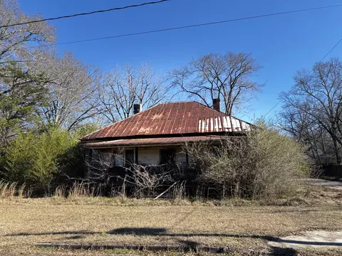 202 Thompson St, Crawfordville, GA 30631