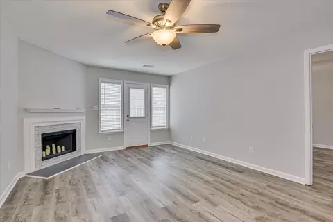 Living - 130 Barts Dr, Augusta, GA 30909 photo 3 of 6