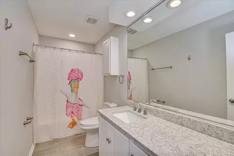 Bath - 130 Barts Dr, Augusta, GA 30909 photo 1 of 2