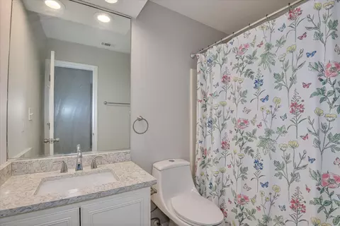 Bath - 130 Barts Dr, Augusta, GA 30909 photo 2 of 2