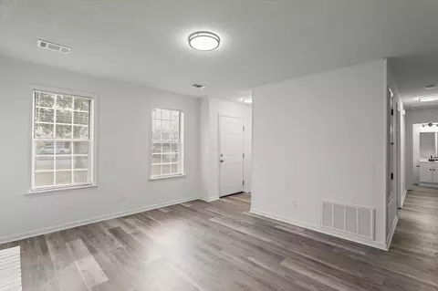 Living - 1883 Neptune Dr, Augusta, GA 30906 photo 2 of 3