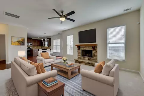 Living - 5118 Devon Ln, Augusta, GA 30909 photo 1 of 11