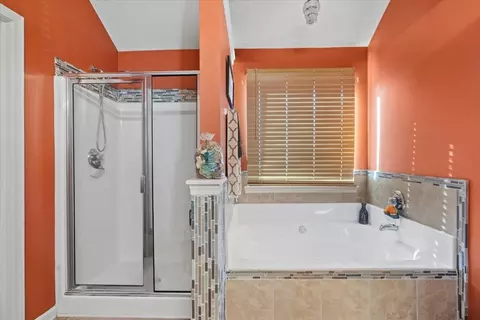 Bath - 2082 Willhaven Dr, Augusta, GA 30909 photo 2 of 3