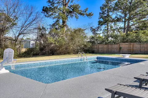 Exterior - 413 Calloway Road Ext, Evans, GA 30809 photo 4 of 11