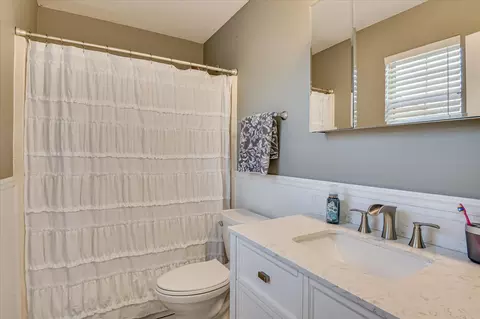 Bath - 413 Calloway Road Ext, Evans, GA 30809 photo 1 of 2