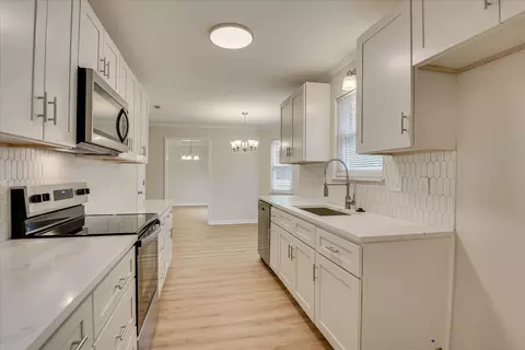 Kitchen - 4770 Red Leaf Ct, Martinez, GA 30907 photo 4 of 4