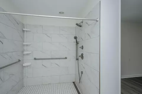 Bath - 2393 Wheeless Rd, Augusta, GA 30906 photo 5 of 10