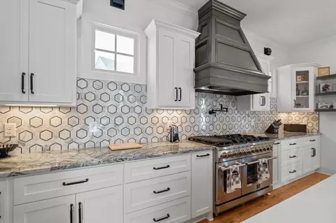 Kitchen - 310 Ash Ct, Evans, GA 30809 photo 6 of 6