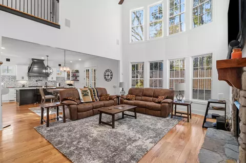 Living - 310 Ash Ct, Evans, GA 30809 photo 1 of 3