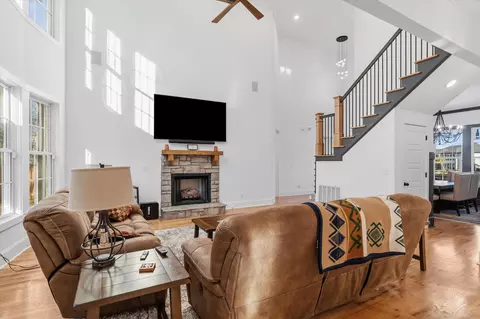Living - 310 Ash Ct, Evans, GA 30809 photo 3 of 3