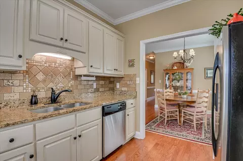 Kitchen - 305 Buxton Ln, Evans, GA 30809 photo 6 of 6