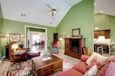 561 Live Oak Ct, Martinez, GA 30907 photo 7