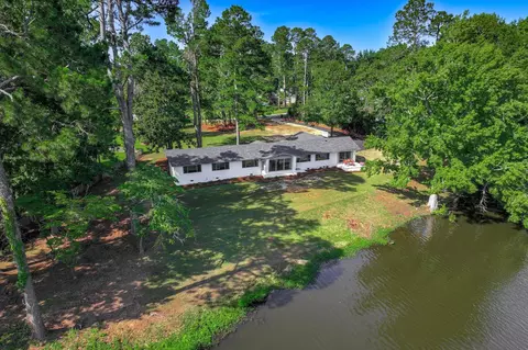 118 Lake Bluff Dr, Waynesboro, GA 30830