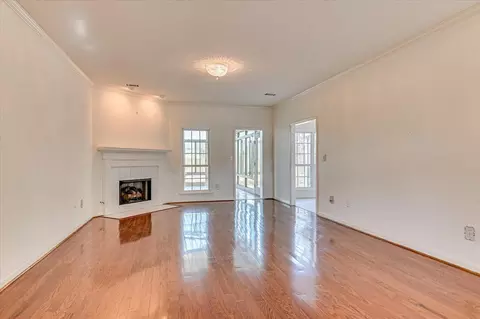 Living - 36 Eagle Pointe Dr, Augusta, GA 30909 photo 1 of 5