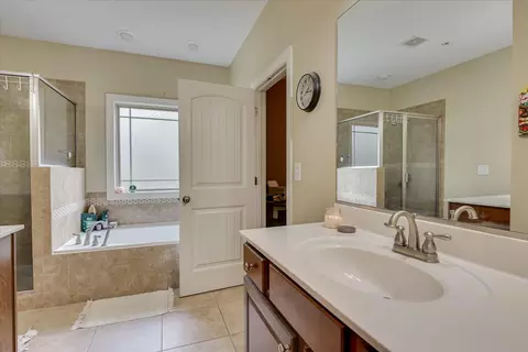 Bath - 204 Asa Way, Evans, GA 30809 photo 3 of 5