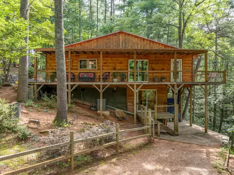 391 Whitecliff Dr, Ellijay, GA 30540