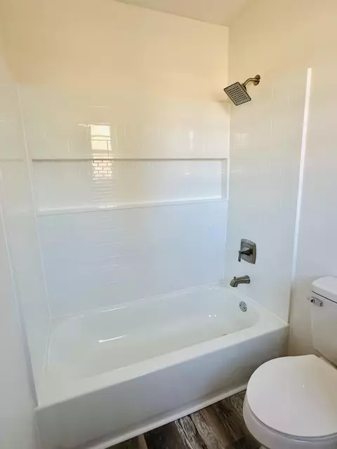 Bath - 3601 Concord Court Ct, Augusta, GA 30906 photo 8 of 9