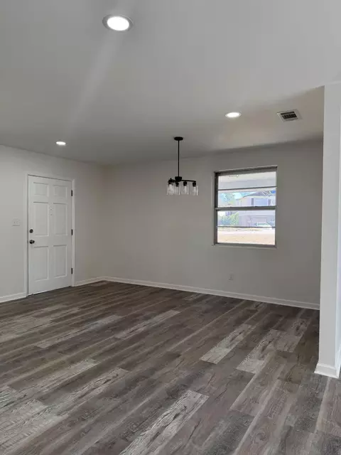 Living - 3601 Concord Court Ct, Augusta, GA 30906 photo 9 of 12