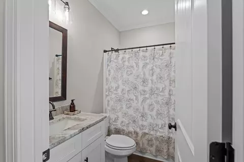 Bath - 230 Callahan Dr, Evans, GA 30809 photo 1 of 5