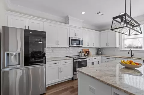 Kitchen - 230 Callahan Dr, Evans, GA 30809 photo 2 of 5