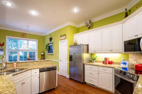 Kitchen - 2211 Millshaven Trl, Evans, GA 30809 photo 2 of 4