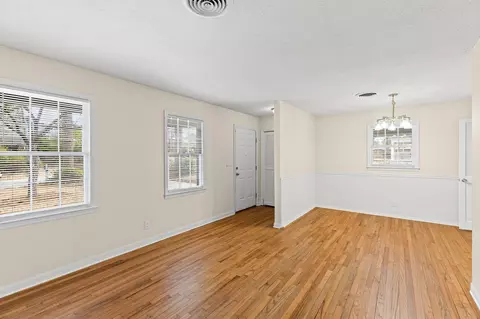Living - 2313 Ridge Rd, Augusta, GA 30906 photo 2 of 3