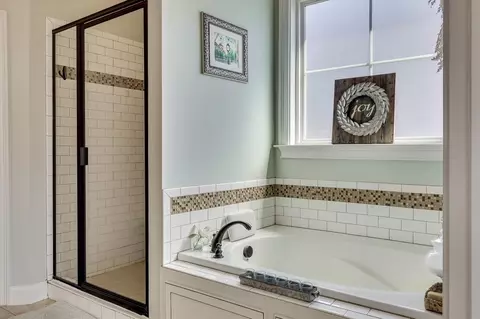 Bath - 7311 Malton Ct, Evans, GA 30809 photo 6 of 8