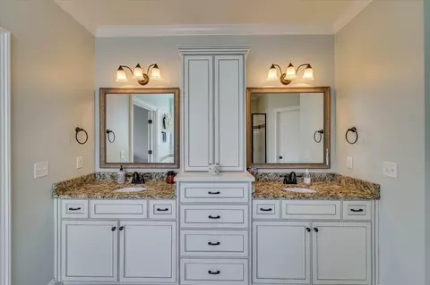 Bath - 7311 Malton Ct, Evans, GA 30809 photo 4 of 8