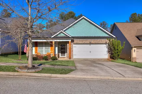 421 Yellow Pine Trl, Evans, GA 30809
