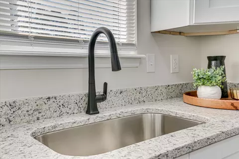 Kitchen - 3526 Spring Glen Ln, Augusta, GA 30906 photo 6 of 7