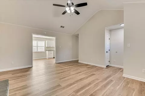 Living - 3526 Spring Glen Ln, Augusta, GA 30906 photo 4 of 4
