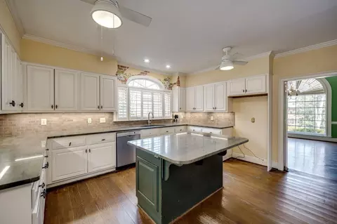 Kitchen - 58 Conifer Cir, Augusta, GA 30909 photo 4 of 4