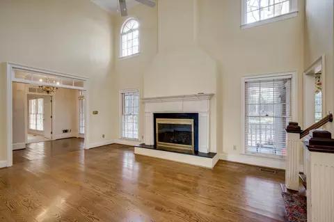 Living - 58 Conifer Cir, Augusta, GA 30909 photo 5 of 11