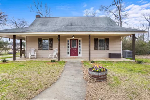 205 Live Oak Dr, Waynesboro, GA 30830