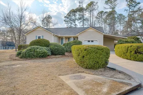 Exterior - 4126 Dunes Dr, Evans, GA 30809 photo 2 of 11