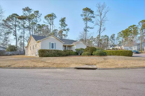 Exterior - 4126 Dunes Dr, Evans, GA 30809 photo 4 of 11