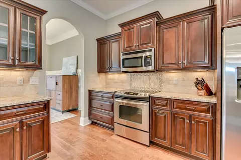Kitchen - 541 Meldon Rd, Evans, GA 30809 photo 4 of 5