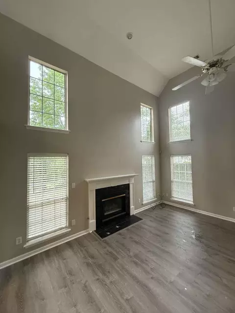 Living - 3753 Boulder Trl, Augusta, GA 30907 photo 3 of 6