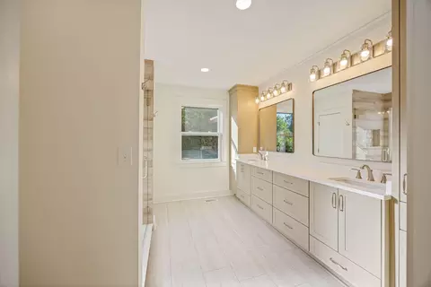 Bath - 1745 Berkeley Rd, Augusta, GA 30904 photo 1 of 6
