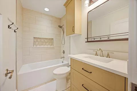 Bath - 1745 Berkeley Rd, Augusta, GA 30904 photo 6 of 6