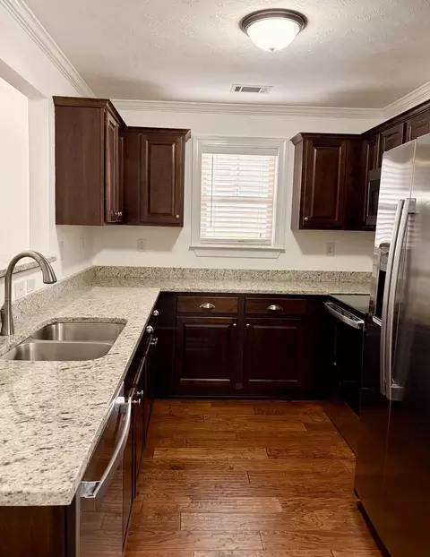 Kitchen - 375 Connor Cir, Evans, GA 30809 photo 2 of 4
