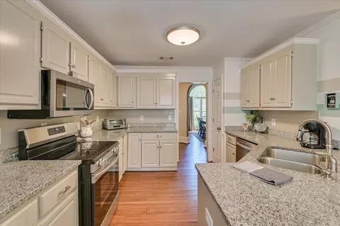 Kitchen - 4145 Saddlehorn Dr, Evans, GA 30809 photo 3 of 4