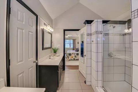 Bath - 4145 Saddlehorn Dr, Evans, GA 30809 photo 2 of 3